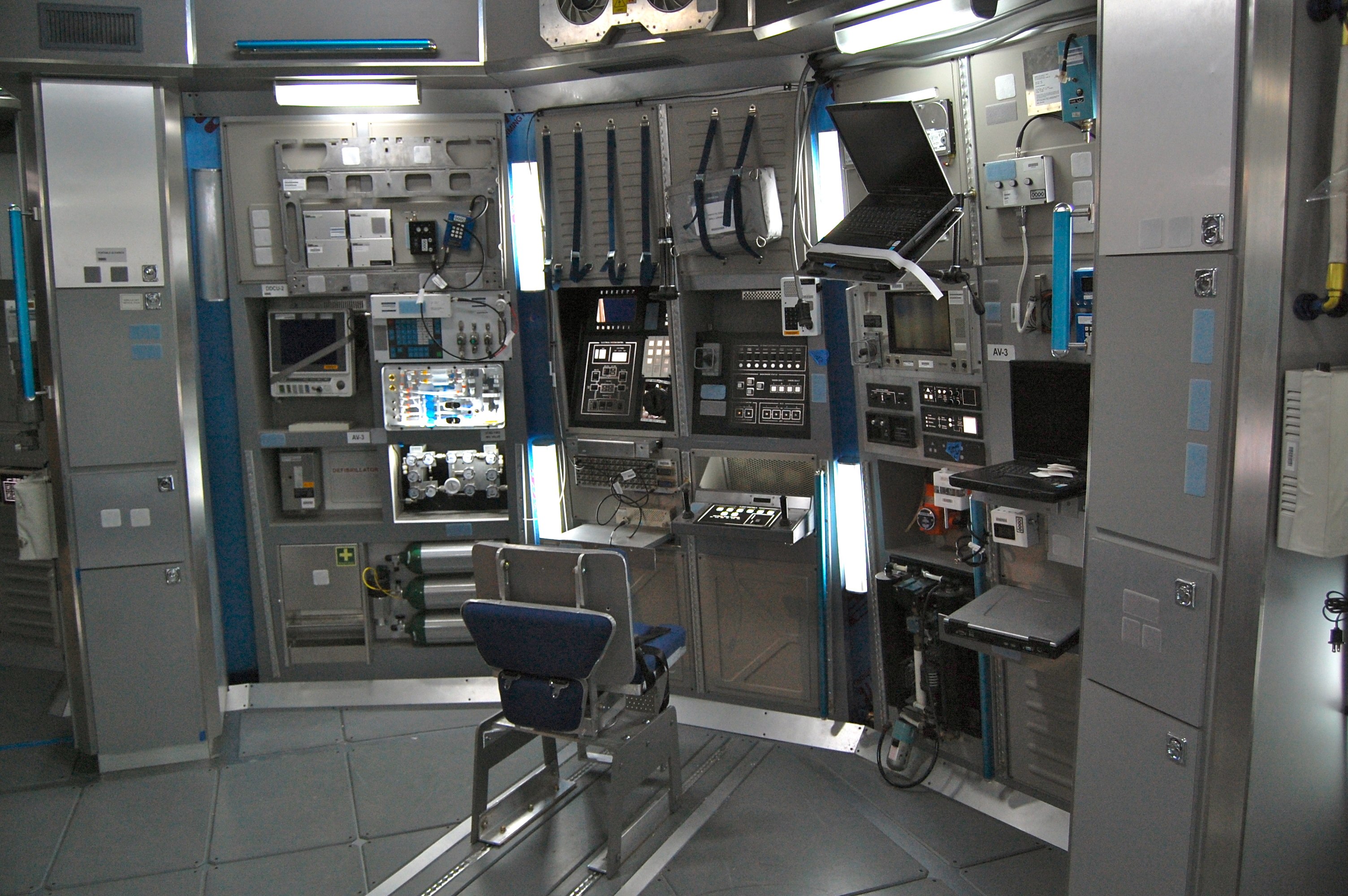 Int. Command Module