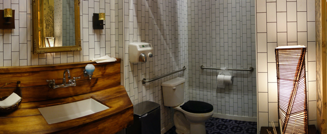 Int. Bathroom