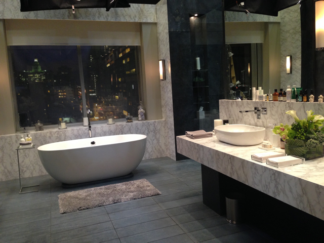 Int. Bathroom