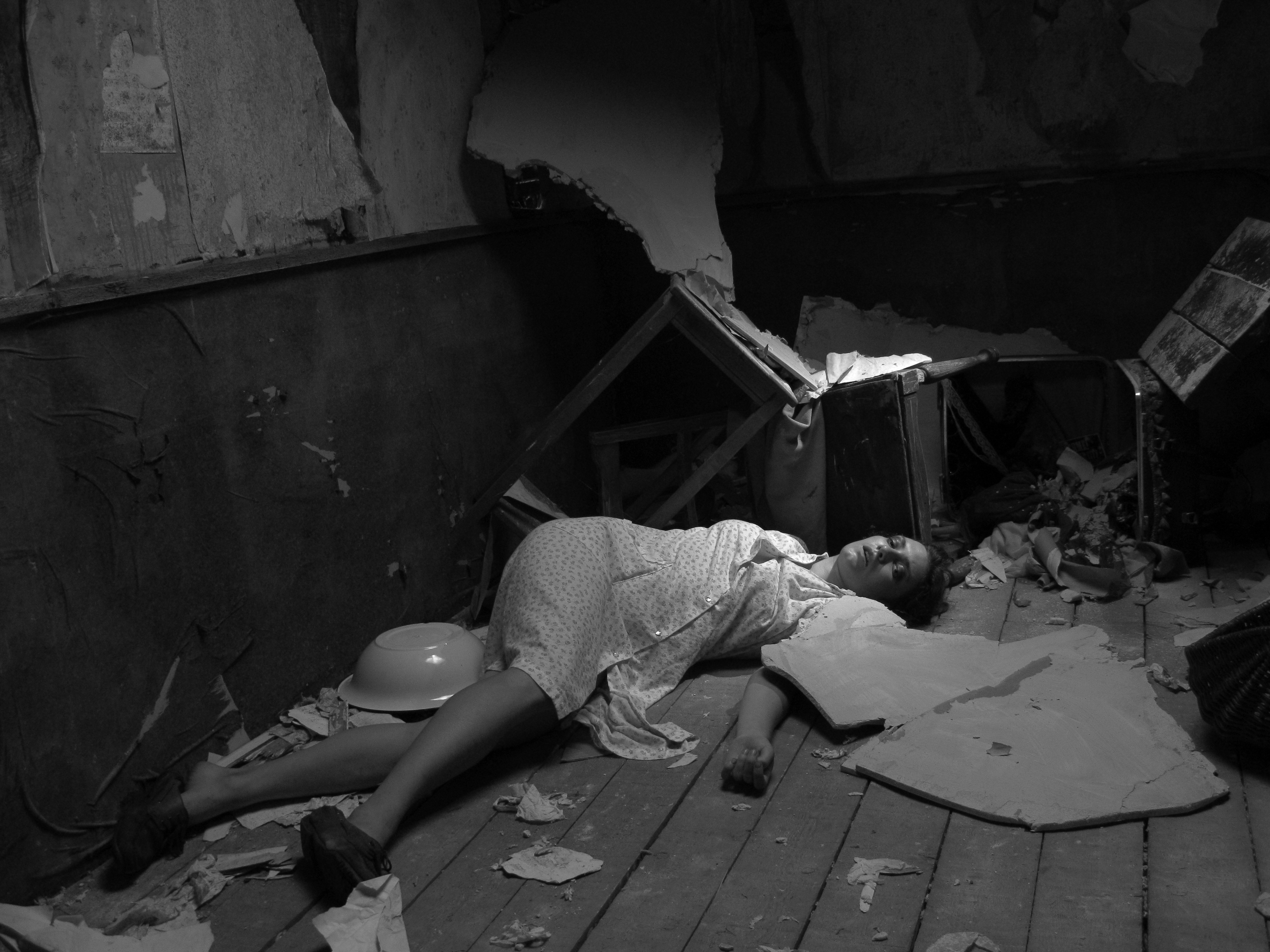 Int. Ramona's Room
